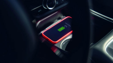 ZR V Wireless Phone Charging