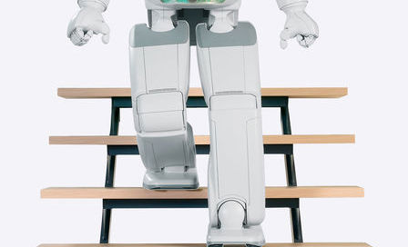 HAUSKA TUTUSTUA, ASIMO!