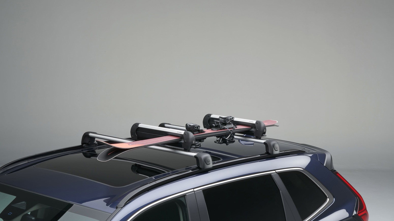 CR V Ski And Snowboard Attachment